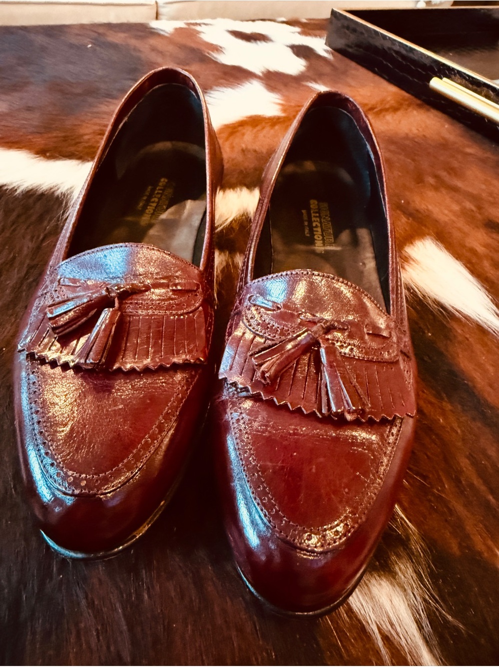SIGNATURE COLLECTION ITALIAN TASSELL LEATHER LOAFERS - SZ 9M